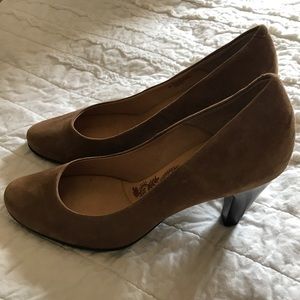 Sofft camel color heels. Never worn. Size 8.
